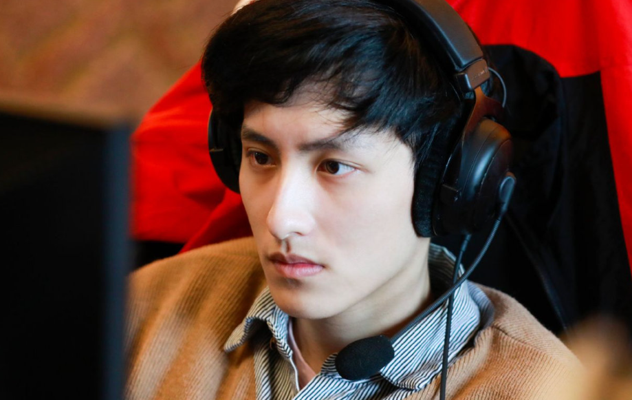 刀塔群星:镌刻在神杖上的传奇 ——DOTA2 国际巨星全(图1) 3E79B5E1EFA61F132A81638803911853.png